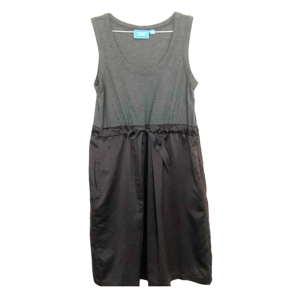 2/$15 Simply Vera gray and black dress